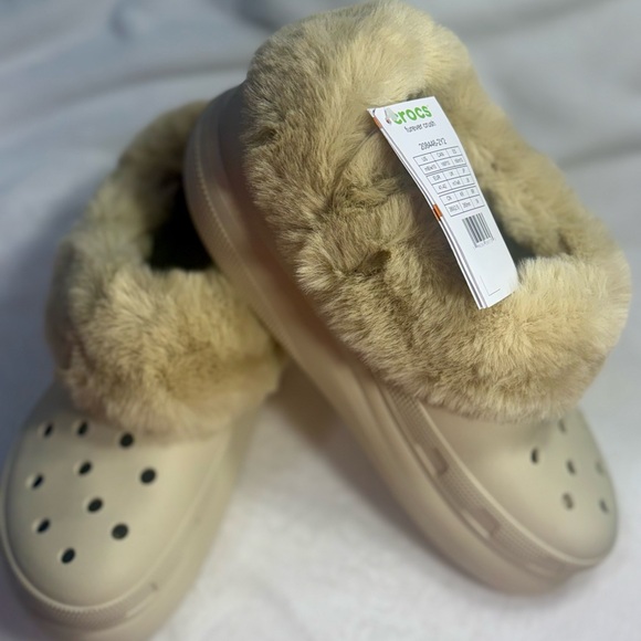 Crocs Furever Crush Clog NWT 10W 8M - Picture 2 of 10
